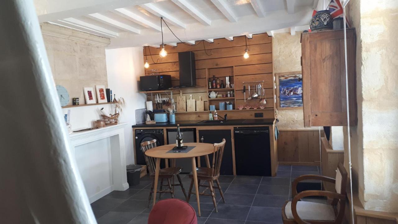 Maison Camille Port-en-Bessin-Huppain Eksteriør bilde